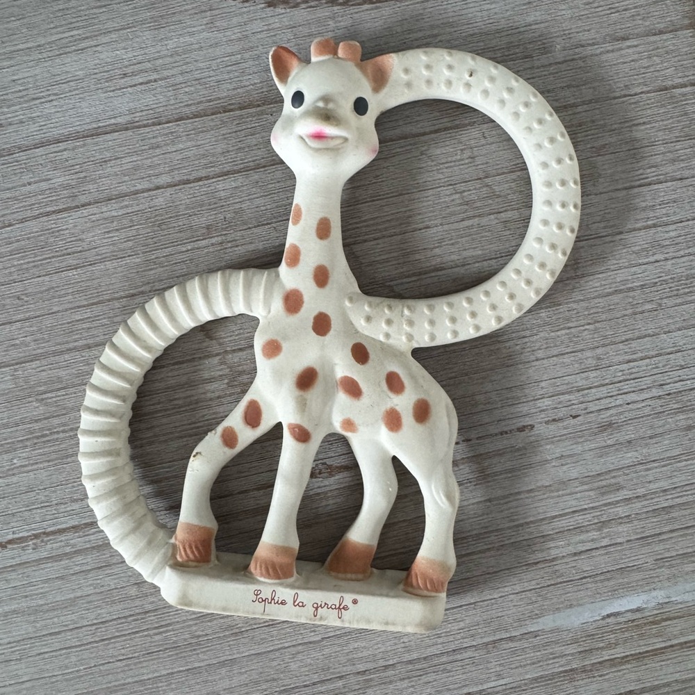 Sophie le Girafe - baby infant Cream & Brown Giraffe Teething Toy
